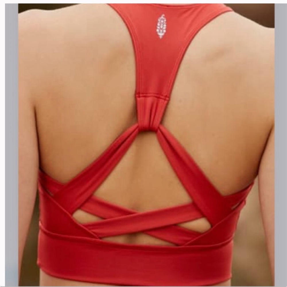 FREE PEOPLE MOVEMENT Lightning Synergy Crop sports bra small